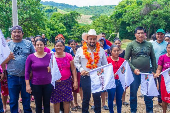 Inicia construcción de cuartos dormitorios en el ejido Gracias a Dios.