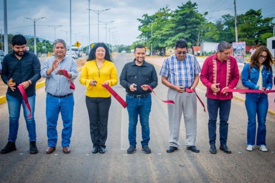 Profe Neto, inaugura importante obra en Cintalapa de Figueroa