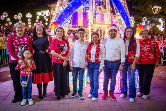 Éxito total en el encendido del árbol navideño y luces en el Corazón de nuestro Cintalapa