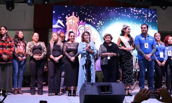 𝗘𝗡𝗧𝗥𝗘 𝗟𝗨𝗖𝗘𝗦 𝗠𝗨𝗟𝗧𝗜𝗖𝗢𝗟𝗢𝗥𝗘𝗦, 𝗠𝗨́𝗦𝗜𝗖𝗔 𝗬 𝗔𝗣𝗟𝗔𝗨𝗦𝗢𝗦, 𝗖𝗢𝗡𝗖𝗟𝗨𝗬𝗘 𝗟𝗔 𝗙𝗘𝗥𝗜𝗔 𝗗𝗘 𝗟𝗔 𝗖𝗔𝗡𝗗𝗘𝗟𝗔𝗥𝗜𝗔 𝗖𝗜𝗡𝗧𝗔𝗟𝗔𝗣𝗔 𝟮𝟬𝟮𝟲