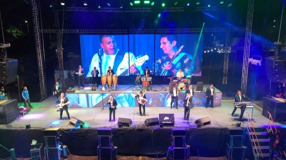 𝗖𝗜𝗡𝗧𝗔𝗟𝗔𝗣𝗔 𝗕𝗔𝗜𝗟𝗢́ 𝗔𝗟 𝗥𝗜𝗧𝗠𝗢 𝗗𝗘 𝗔𝗔𝗥𝗢́𝗡 𝗬 𝗦𝗨 𝗚𝗥𝗨𝗣𝗢 𝗜𝗟𝗨𝗦𝗜𝗢́𝗡 𝗘𝗡 𝗟𝗔 𝗙𝗘𝗥𝗜𝗔 𝗗𝗘 𝗟𝗔 𝗖𝗔𝗡𝗗𝗘𝗟𝗔𝗥𝗜𝗔 𝗖𝗜𝗡𝗧𝗔𝗟𝗔𝗣𝗔 𝟮𝟬𝟮𝟲