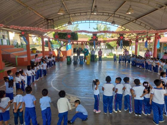 CONTINÚA ENTREGA DE CONTENEDORES DEL PROGRAMA “CHIAPAS LIMPIO” A INSTITUCIONES ESCOLARES DE CINTALAPA