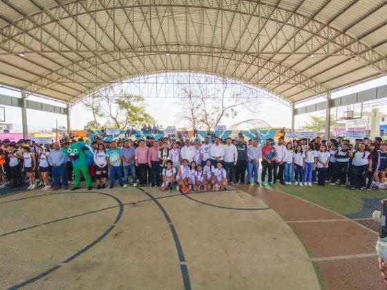 INAUGURA PRESIDENTA MUNICIPAL DE CINTALAPA EL ENCUENTRO MICROREGIONAL CULTURAL Y DEPORTIVO DEL COBACH